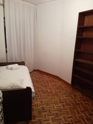 4 bedrooms, iron/ironing board, WiFi, bed sheets - APARTMENT SANTA LUZIA (Bragança)