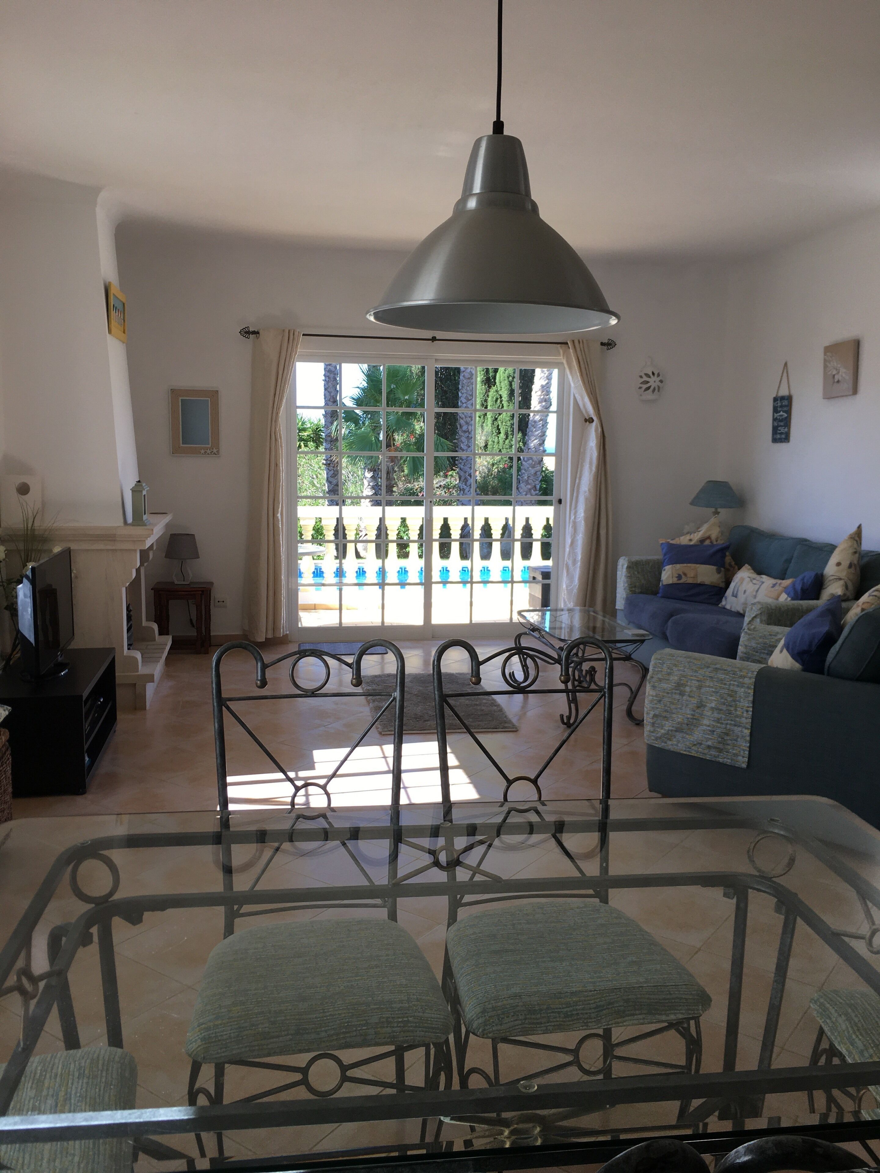 Secluded Lovely 2 Bedroom Ground Floor Apartment  With Wifi  Pool And Garden - Luz