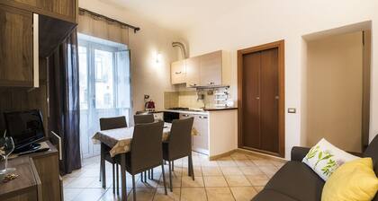 Historic Center Salerno, ideal for getting around the city and the coast - Wi-Fi Free