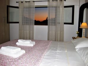 2 soverom, strykejern/-brett, wi-fi (inkludert) og sengetøy