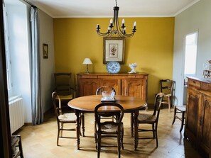 Dining - House with character, private swimming pool, near Carcassonne (Villeneuve-Minervois)