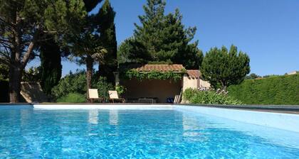 Maison de caractÚre, piscine chauffée privée prÚs Carcassonne