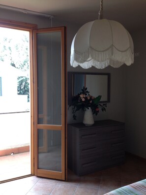 3 chambres, fer et planche Ă repasser, Wi-Fi gratuit, draps fournis