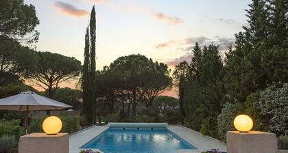 Superbe propriété au coeur de la Provence. Grande piscine et espace extérieur