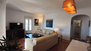 Smart TV, DVD player, books, stereo - Luxury beach penthouse apartment in ISLA CANELA. The best views front line beach (URBANIZACION LOS CISNES)