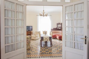 Interior - ** FAMILY APARTMENT IN TRASTEVERE ** 220sqm -6 bedrooms in the center of ROME!!! (Roma)