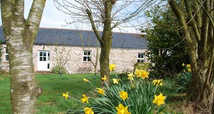 Calf Close Cottage: a rural retreat, dog-friendly, eco-friendly