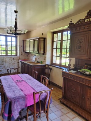 Dining - mansion - Fournels (Fournels)