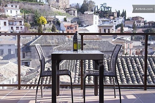 Attic, With Terrace And Rooms With Spectaculars Views To The Alhambra