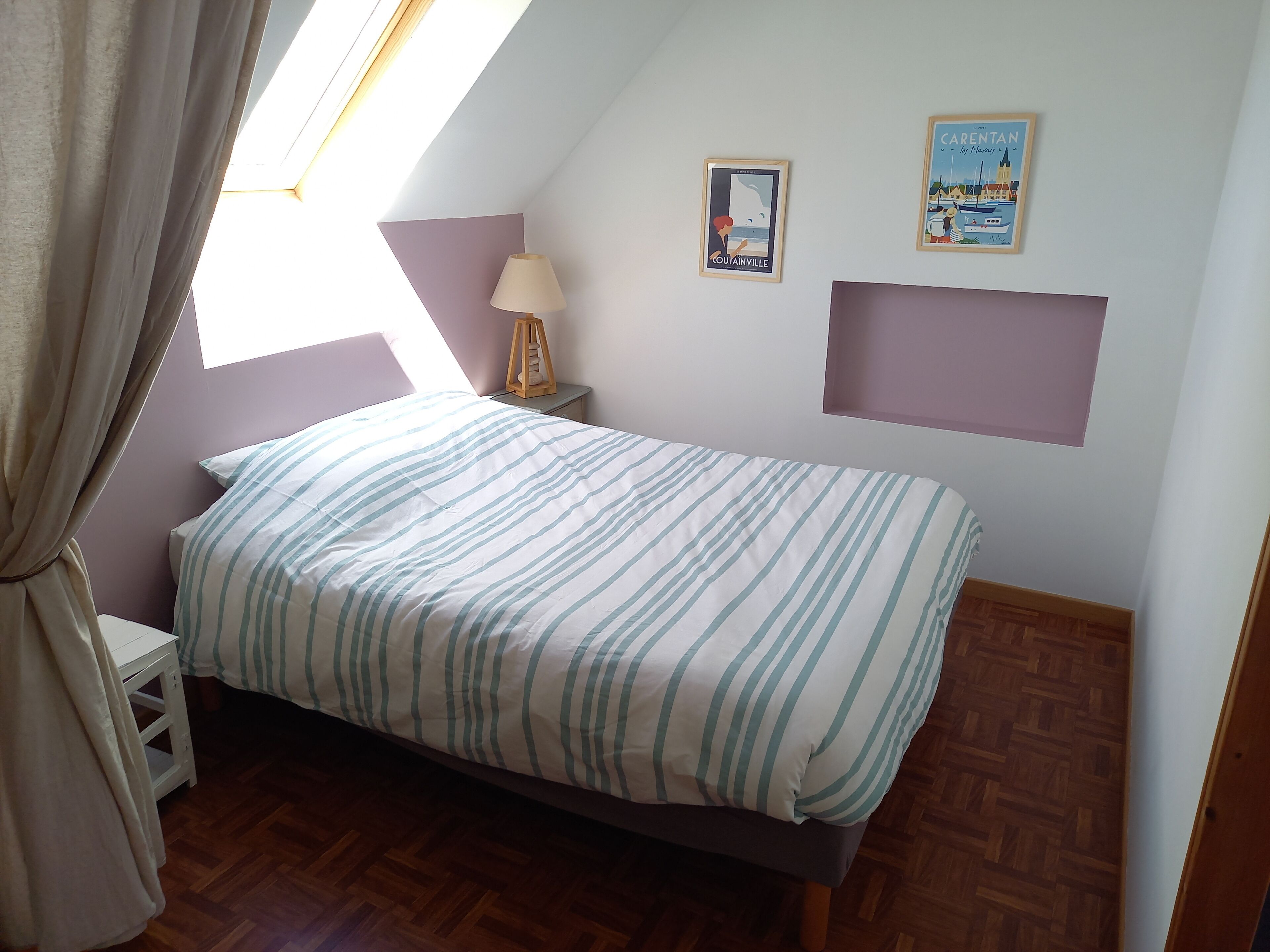 1 slaapkamer, een strijkplank/strijkijzer, reisbedje, gratis wifi