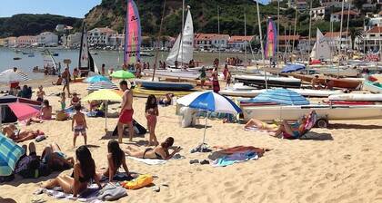 Spacious 3 Bedroom Apartment. Close to Beach. Highly recommended