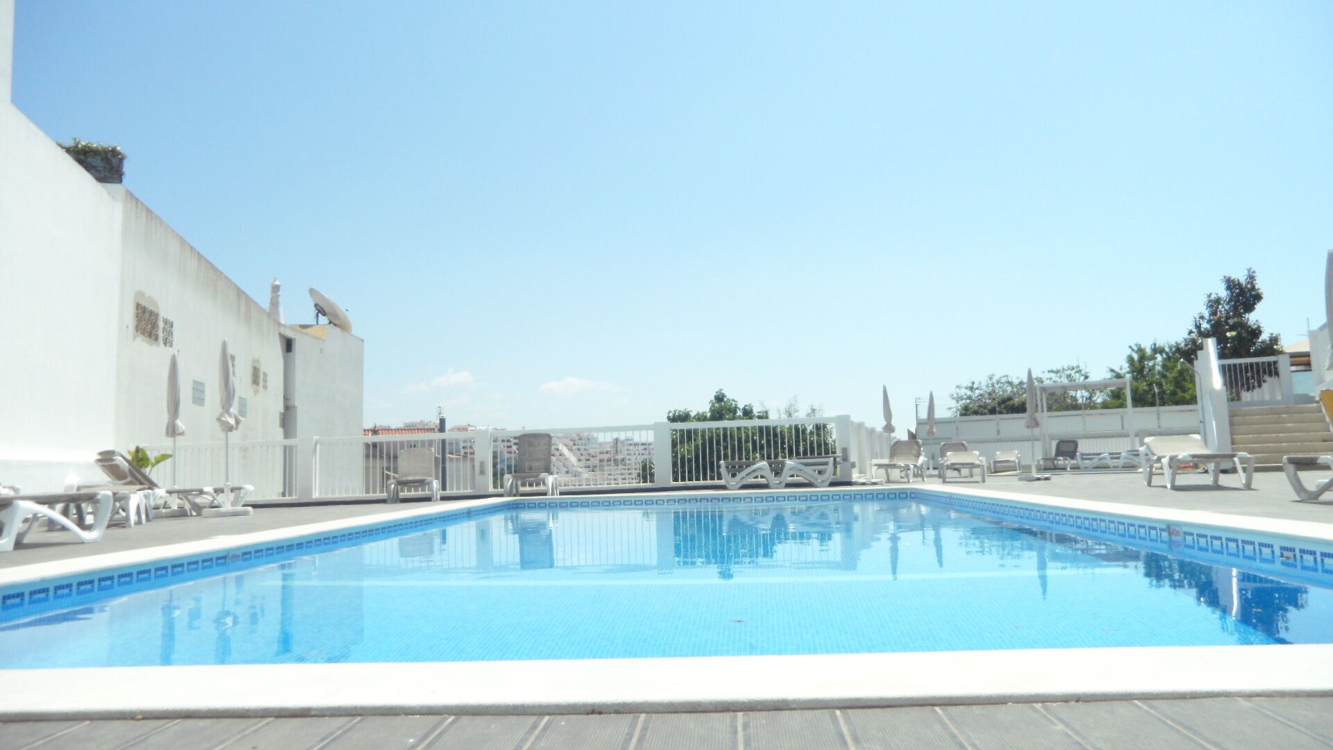 حمام سباحة
