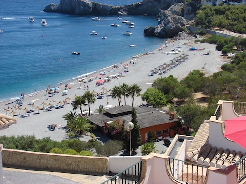 Erinomainen talo merelle päin kaupungistuminen yhteisön allas