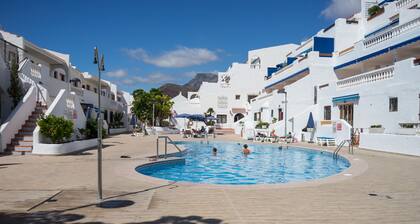 Estudio en hermoso complejo con nueva piscina comunitaria - WIFI GRATIS y AIRE ACONDICIONADO
