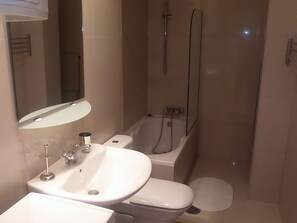 Bathtub