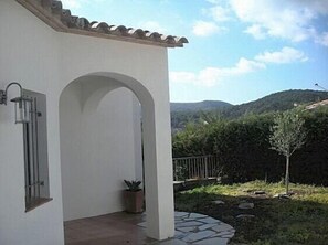 Property grounds - NICE DETACHED FAMILY VILLA, PRIVATE POOL & AMAZING VIEWS (Calonge)