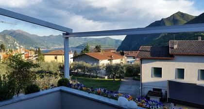 CLIVO LAKE ISEO APARTMENT
