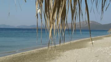 Una spiaggia nelle vicinanze