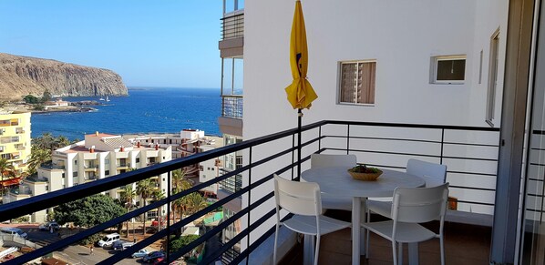 Outdoor dining - Ocean View One Bedroom Apt In Los Cristianos (Los Cristianos)