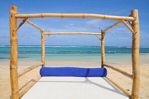 Beach nearby, beach towels