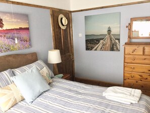 3 habitaciones, tabla de planchar con plancha y wifi gratis 