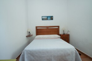 2 dormitorios, cuna de viaje, wifi y ropa de cama