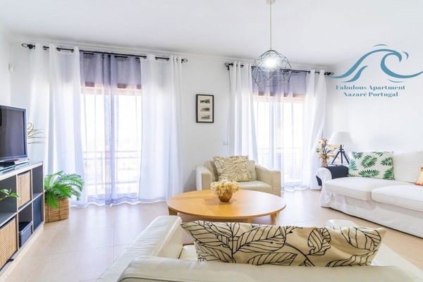 Smart TV, DVD player, livros, aparelho de som