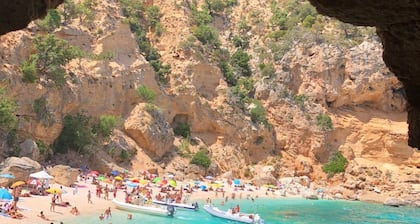 "Costera" Im Herzen des historischen Zentrums von Orosei