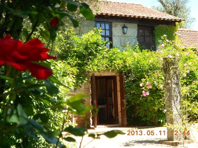 Casa rural en piedra y madera base ecológica - Sol y piscina de agua salada. Días de calma 