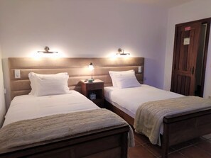 6 bedrooms, desk, iron/ironing board, free WiFi - Country house - Ideal for spending quality time in the field (Barcelos)