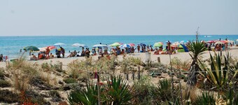 Creixell：家族での休暇に理想的な家。 静かな環境