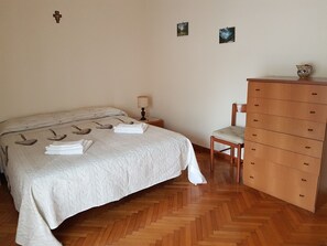 3 chambres, accès Internet, draps fournis