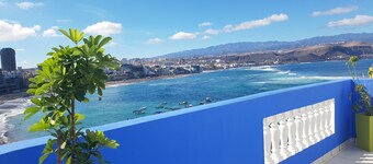 Beachfront Apartment Las Canteras Beach  La Puntilla Area