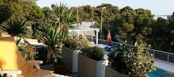 PANORAMIC 4 APARTMENTS Castelldefels / POOL AND SEA VIEWS