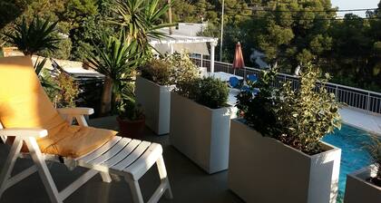 PANORAMIC 4 APARTMENTS Castelldefels / POOL AND SEA VIEWS