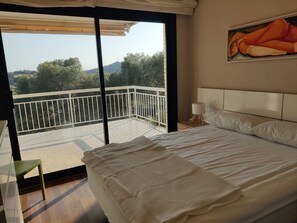 3 habitaciones, wifi gratis y ropa de cama 