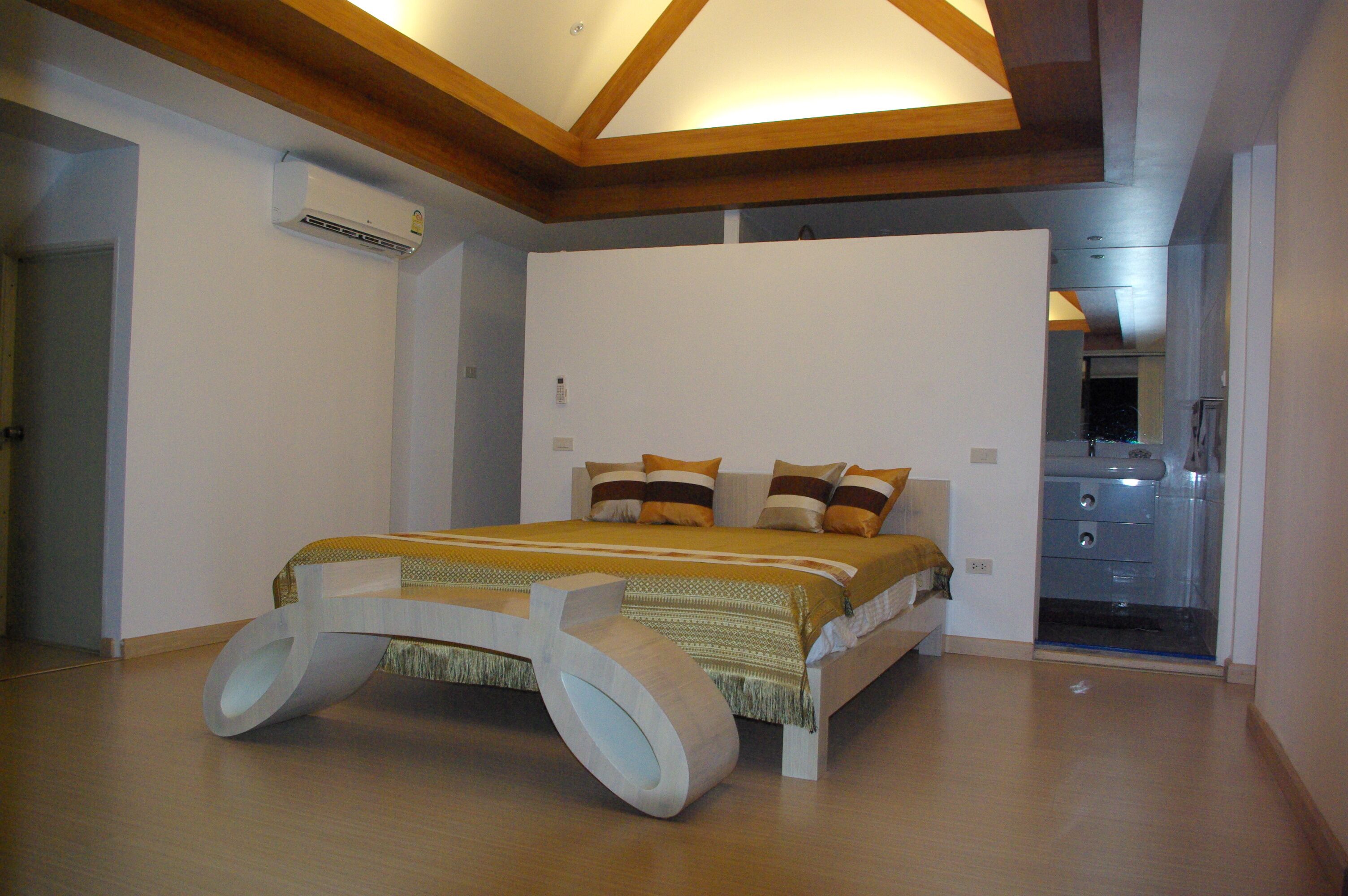 3 Schlafzimmer, Bügeleisen/Bügelbrett, Bettwäsche