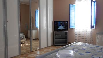 2 Schlafzimmer, BĂŒgeleisen/BĂŒgelbrett, Internetzugang, BettwĂ€sche