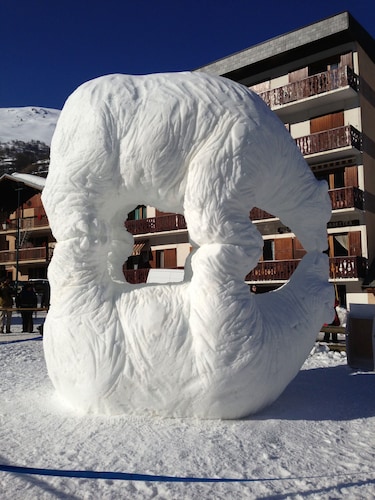 Appartement 80 m2, soleil du matin,  Valloire centre-,au pied des pistes