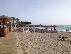 Beach - Pueblo Evita seaview apartment, lovely pool area in Benalmadena, close to beach! (Benalmádena)