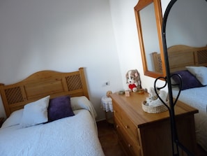 4 Schlafzimmer, Bügeleisen/Bügelbrett, WLAN, Bettwäsche