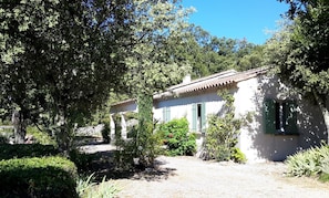 Exterior - house - 4 rooms - 4/6 persons (Conqueyrac)