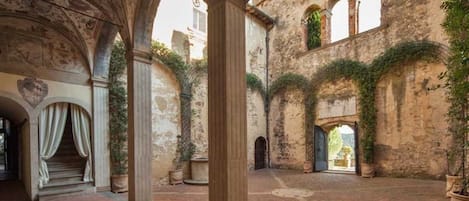 Enceinte de l’hébergement