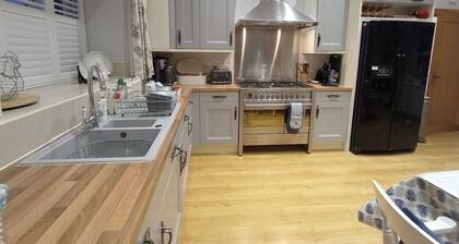 The Old Smithy Converted Blacksmiths - Sleeps 7  and pet friendly (upto 2 dogs)