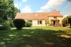 Exterior - "Les Mirabelles"  in deep rural France - (Gardonne)