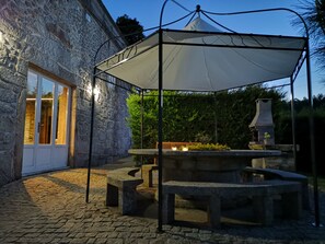 Outdoor dining - Cottage with pool near the beach (Neiva)