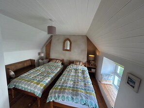 2 chambres, bureau, fer et planche à repasser, Wi-Fi gratuit