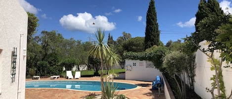 Piscine extérieure, piscine chauffée