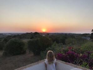 Property grounds - Peaceful hillside villa great ocean/mountain views,heated pool & Town 5 mins 6+2 (Lagos)