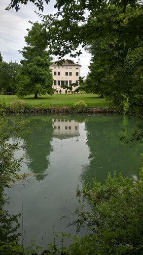 Große und helle Wohnung einen Steinwurf vom Zentrum und 25 Minuten von Venedig entfernt 